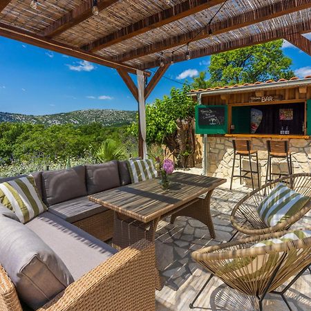 Villa Cocoon - Vacation Home With Heated Pool & Garden Bribir  Eksteriør bilde